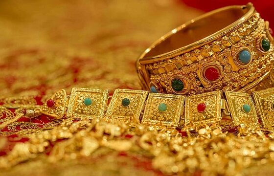 Gold rate in India decreases by Rs 150 for 24 carat and 22 carat today