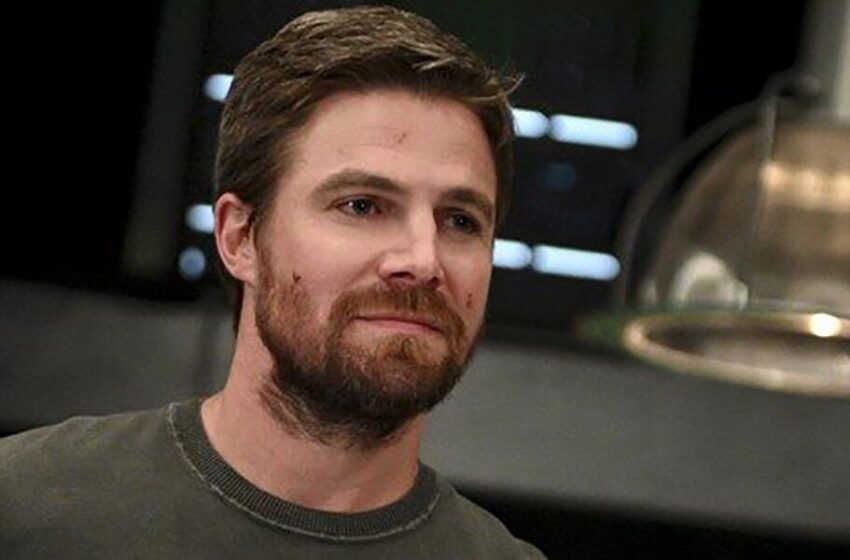  Stephen Amell Net Worth 2023