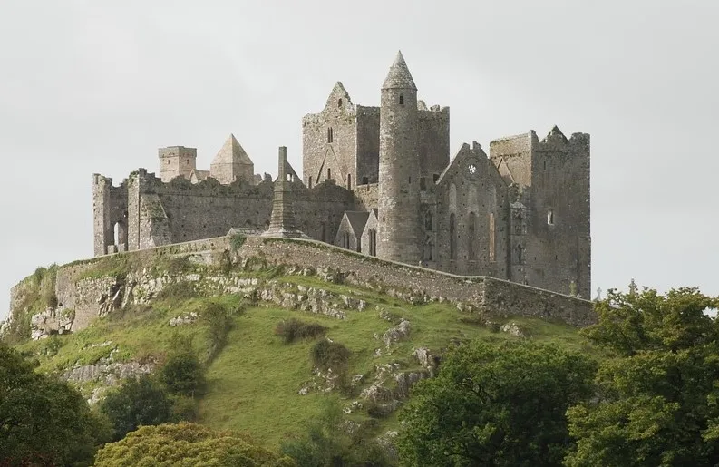 Irish Ancestors: A Guide to Genealogy in Ireland